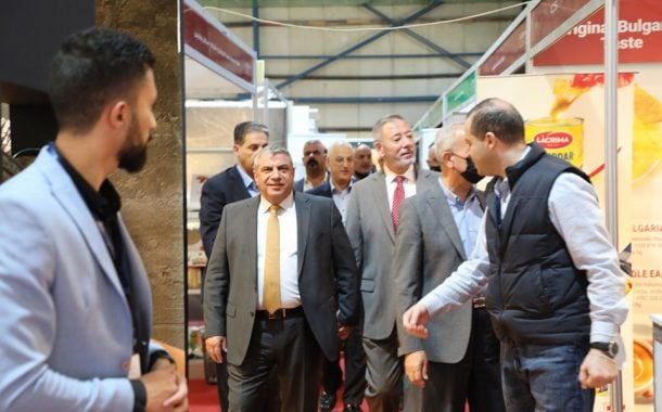 رئيس اتحاد المقاولين العرب يزور معرض الصناعات الاردنية المقام في بغداد